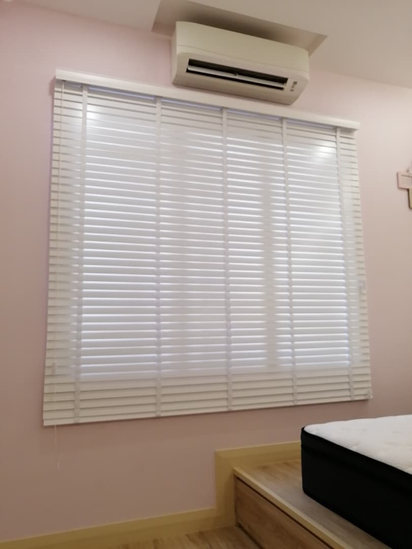 TIMBER PS BLINDS & LANTEX BLIND